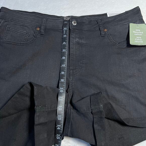H&M High Waist Stretch Denim Shorts Size 18 NEW Casual Summer Festival Neutral - Picture 8 of 9